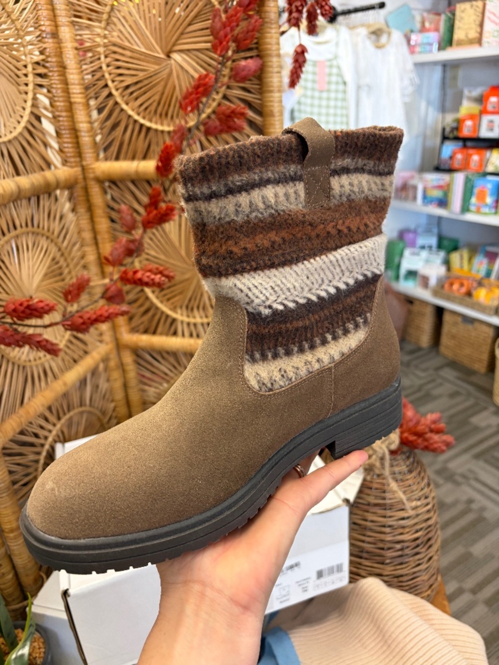 Minnetonka Joli Boot Nutmug